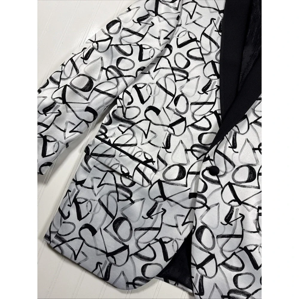 Sand The Red Carpet Brocaded Abstract White‎ And Black Men's Dinner Jacket Nice!